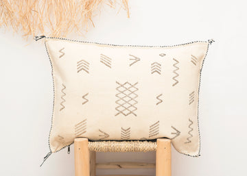 Off White Moroccan Cactus Silk Lumbar Pillow 432